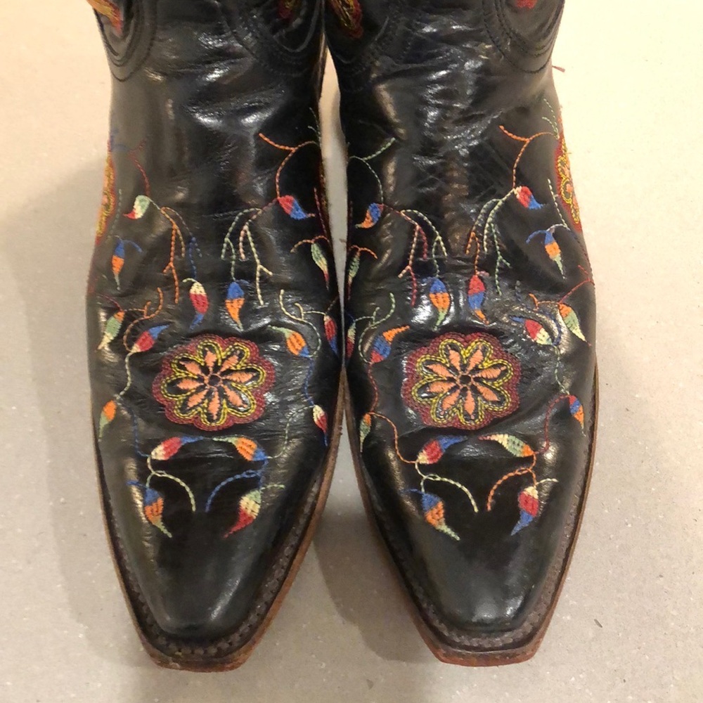Lucchese 1883 Floral Embroidered Size 7 Boots